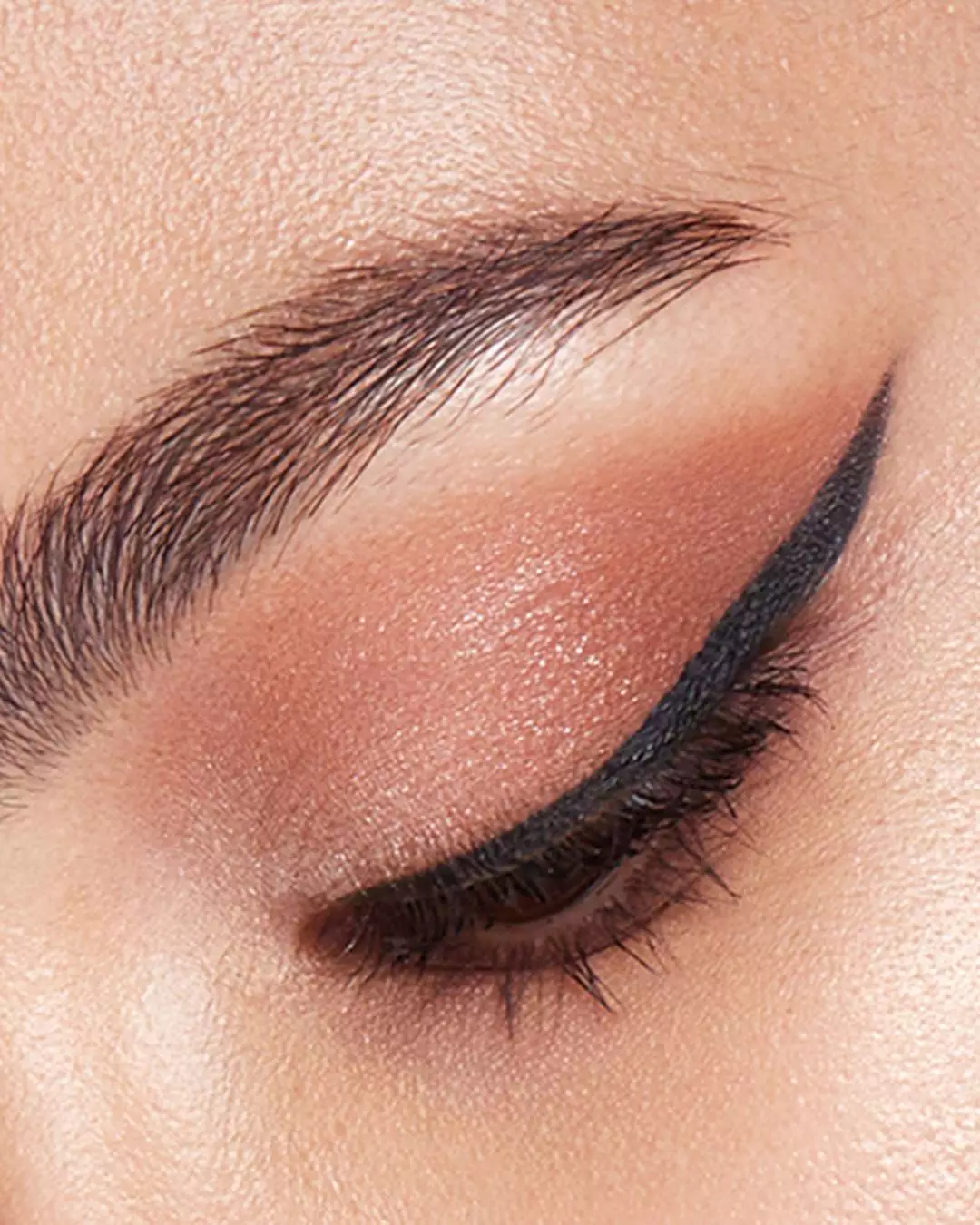 Zeena Matte Eyeliner 010